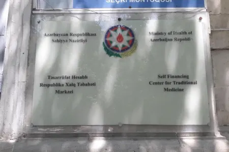 Bakıda klinikadan 8 min manat - OĞURLANDI