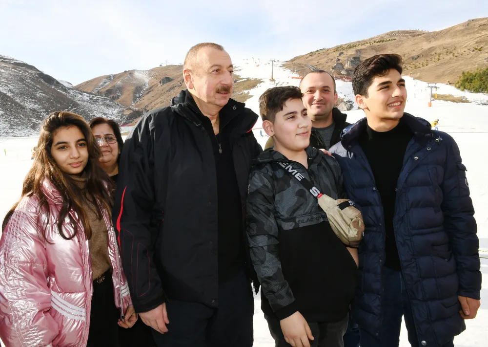 Prezident və xanımı Şahdağda - FOTOLAR - VİDEO - YENİLƏNİB