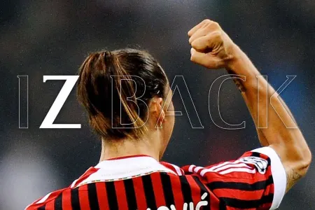 Zlatan İbrahimoviç "Milan"a qayıtdı - RƏSMİ - FOTOLAR - VİDEO