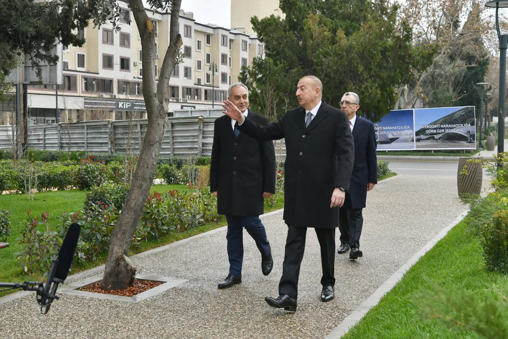 İlham Əliyev parkda aparılan yenidənqurma işləri ilə - TANIŞ OLDU