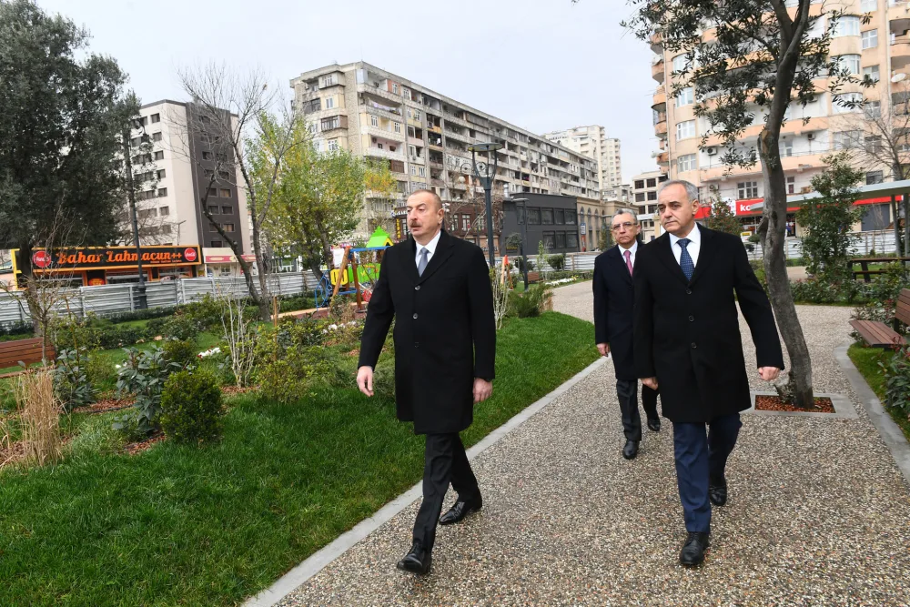 İlham Əliyev parkda aparılan yenidənqurma işləri ilə - TANIŞ OLDU