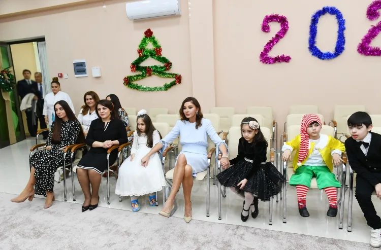 Mehriban Əliyeva Uşaq Psixonevroloji Mərkəzində olub - -FOTOLAR