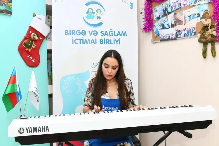 Birinci vitse-prezident autizm sindromlu uşaqlarla keks bişirdi - -FOTOLAR