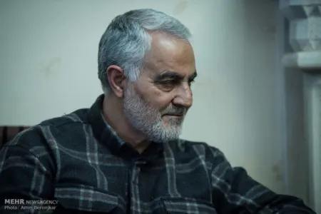 Amerikanın öldürdüyü Qasım Süleymani kimdir?