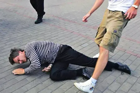 Azərbaycanda eyni qadınla cinsi əlaqədə olan kişilərin dəhşətli davası - – TƏFƏRRÜAT