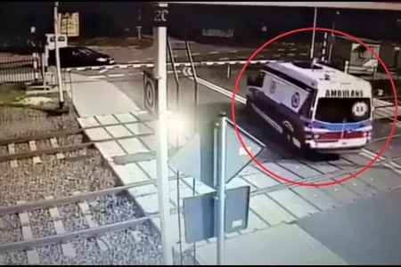 “Dəmir yolları” toqquşma ilə bağlı - AÇIQLAMA verdi