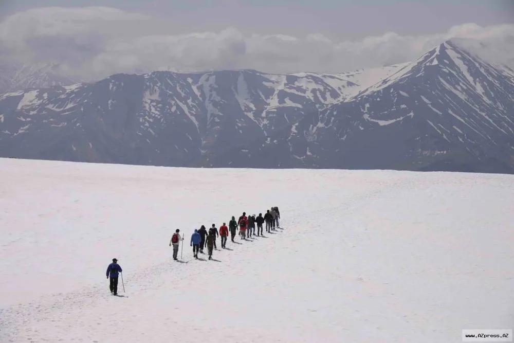 Bayramda Milli Parkları 2000-ə yaxın turist - ZİYARƏT EDİB - FOTO