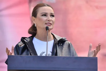 Qənirə Paşayeva təcili Tovuza getdi: - "Bu dəhşətli cinayət..."