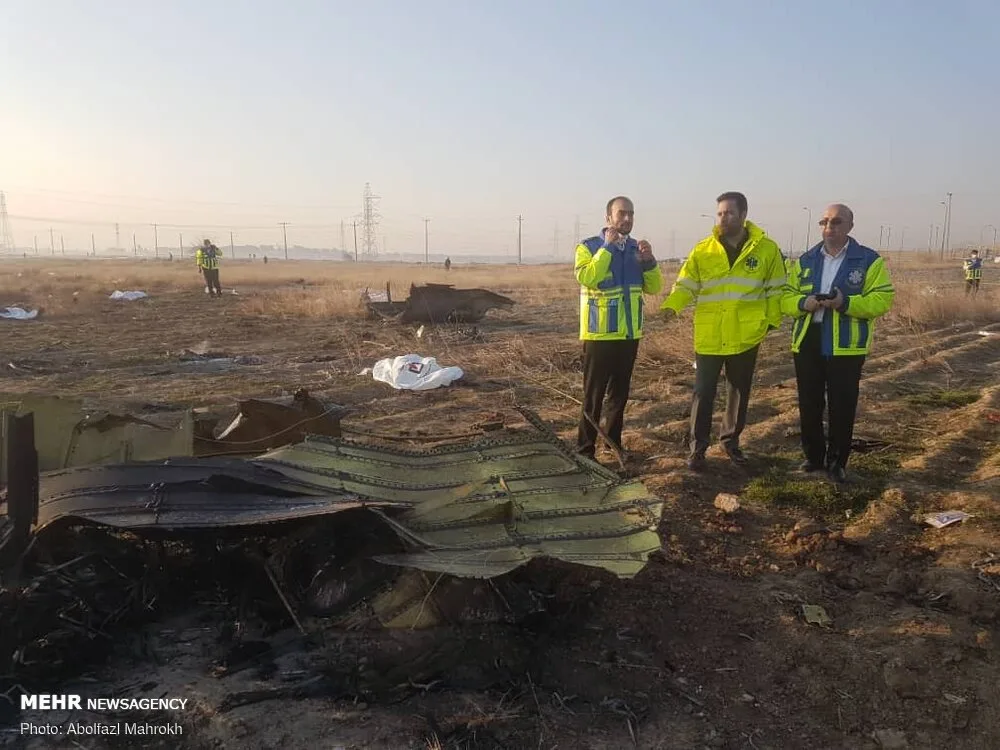 SON DƏQİQƏ! İranda təyyarə qəzası - 170 ÖLÜ - FOTO