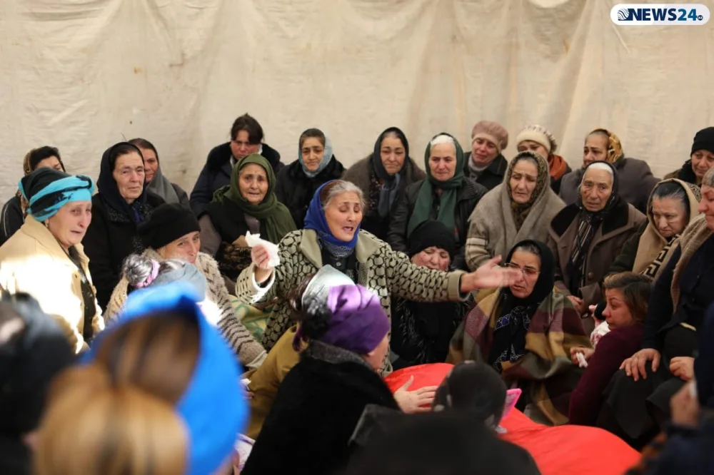 10 yaşlı Nərmin "Nərmin üçün susma!" çağırışı ilə - SON MƏNZİLƏ YOLA SALINDI - FOTO - VİDEO- YENİLƏNDİ
