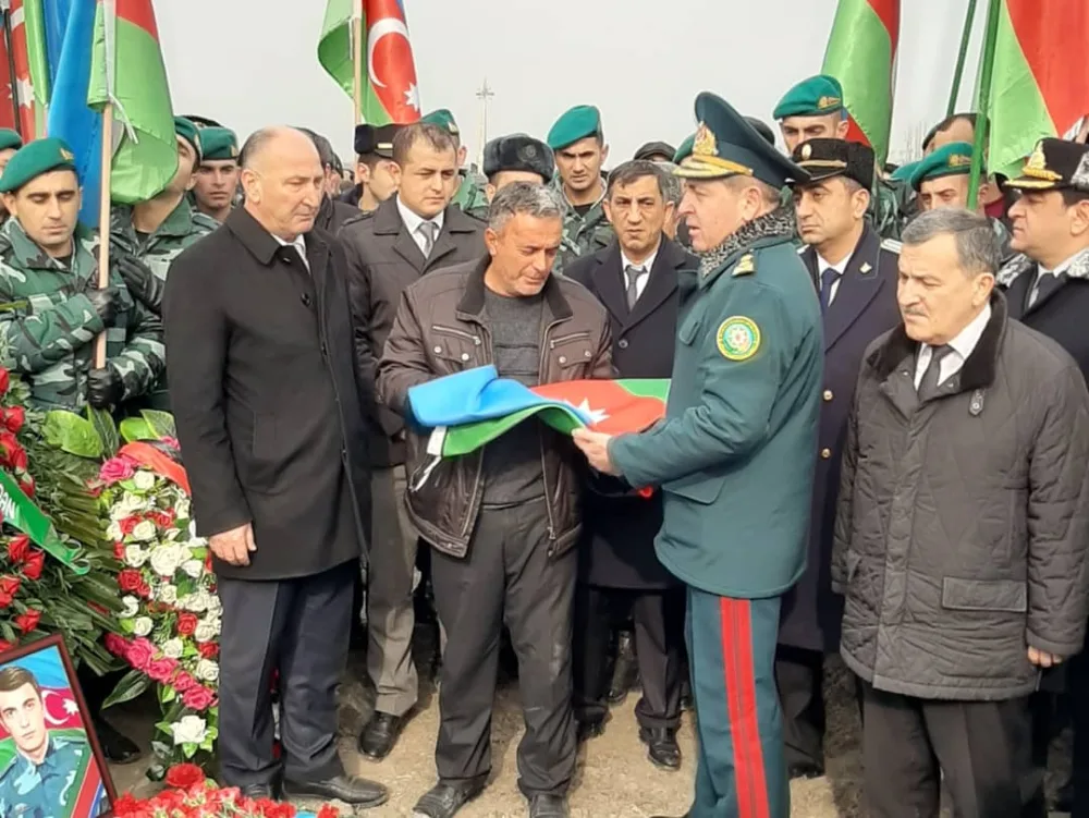 Azərbaycanın şəhid olan sərhədçisi dəfn edildi - FOTO