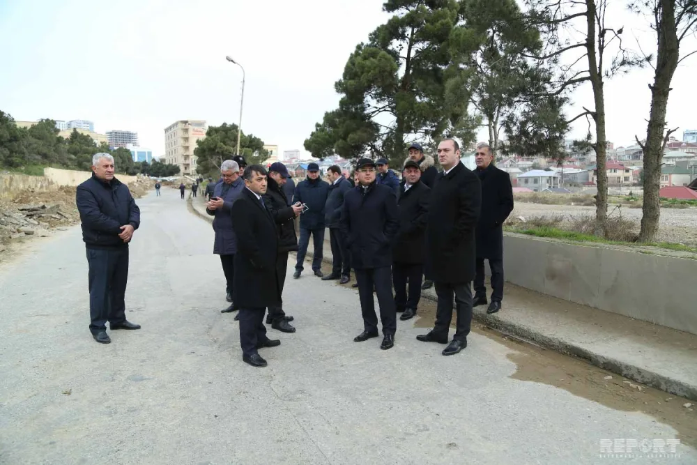 İcra başçısı sürüşmə zonasında - FOTOLAR