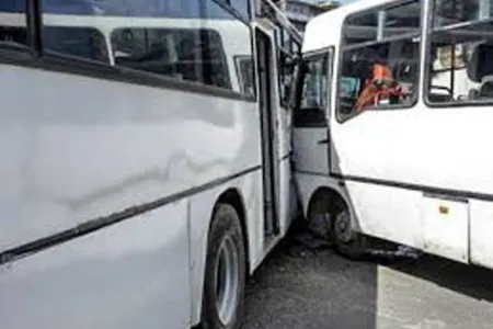 Bakıda avtobuslar toqquşdu - -xitam veriləcək