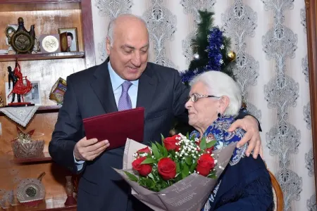 İcra başçısı onun qonağı oldu