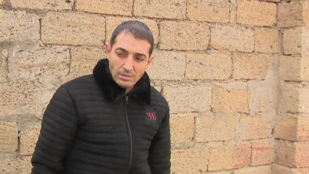 Yeni il günü evdən 66611 manat OĞURLANDI - 2 qardaş, 1 dost ƏLBİR OLDU - FOTOLAR