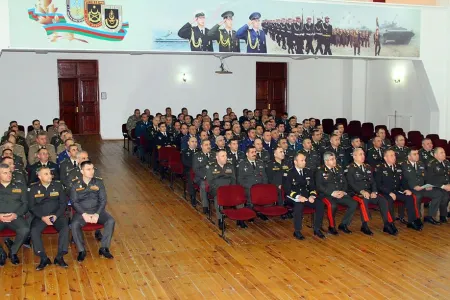 Müdafiə nazirinin müavini - MÜŞAVİRƏ KEÇİRDİ - FOTO