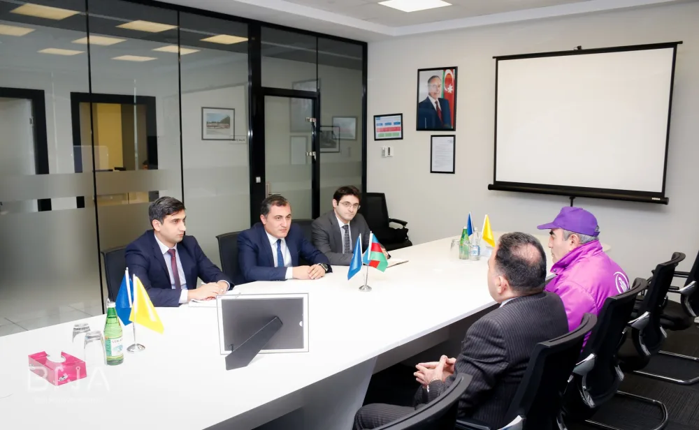 Avtobusdan 6300 manat pul və qızıl tapan - SÜRÜCÜ... - FOTOLAR