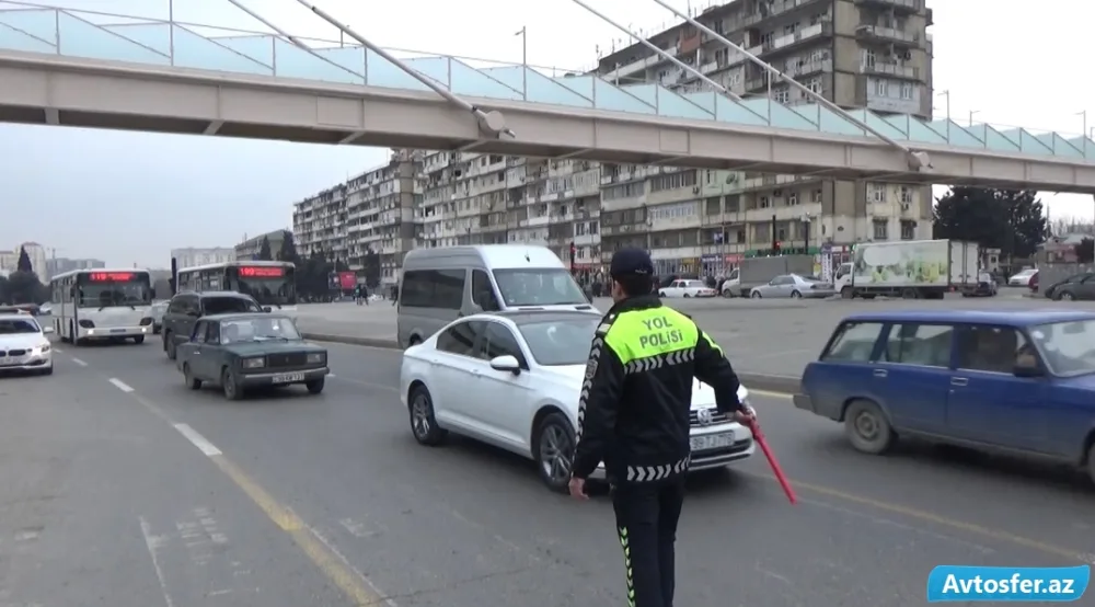 Yol polisi hərəkətin intensivliyini artırmaq üçün yenilik etdi - VİDEO