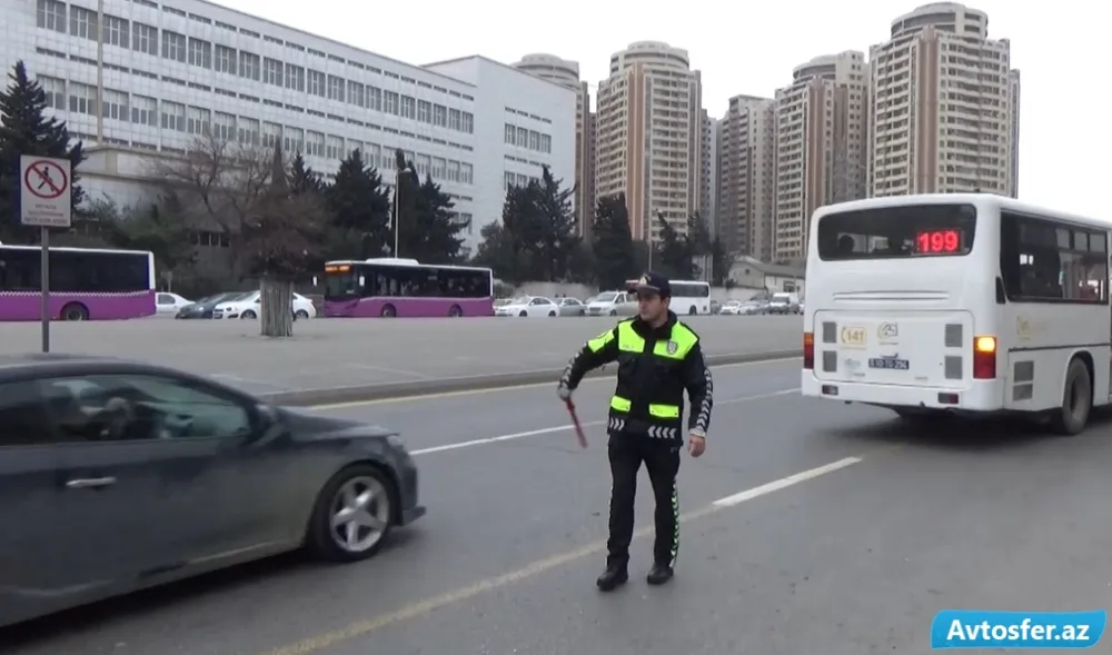 Yol polisi hərəkətin intensivliyini artırmaq üçün yenilik etdi - VİDEO
