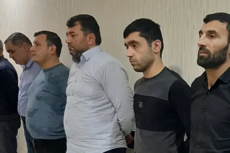 Bakıda saxta spirtli içkilər istehsal edən - DƏSTƏ TUTULDU - FOTOLAR - VİDEO