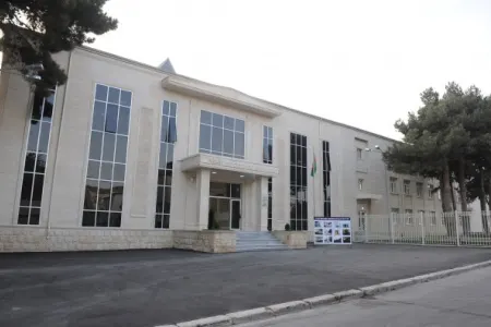 Bakıda məktəbin sinif otaqlarına Aprel şəhidlərinin adı verilib