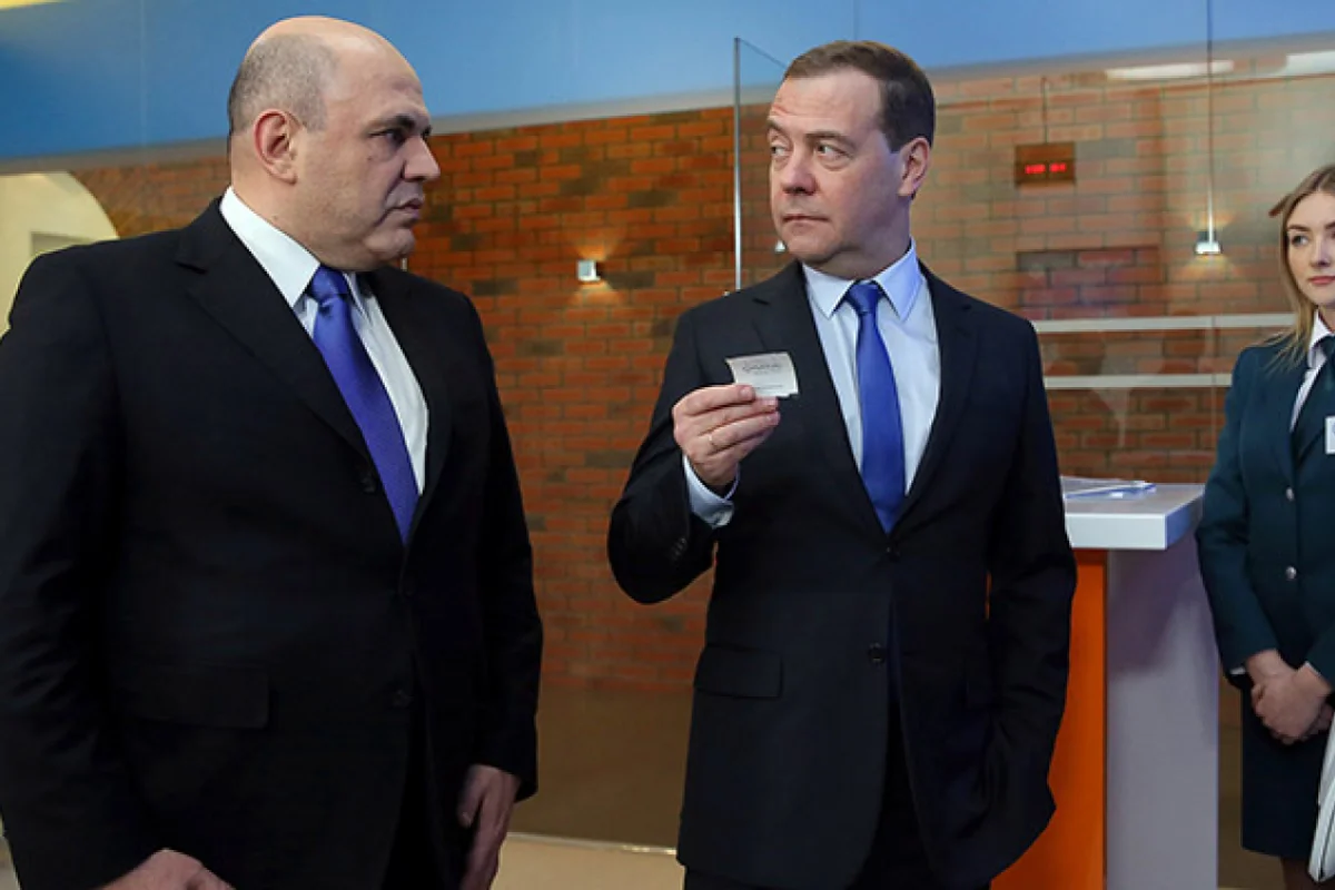 Mişustinlə Medvedev sabah görüşəcəklər