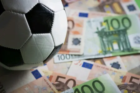 Klublarımızdan futbolçulara 17 milyon avro maaş