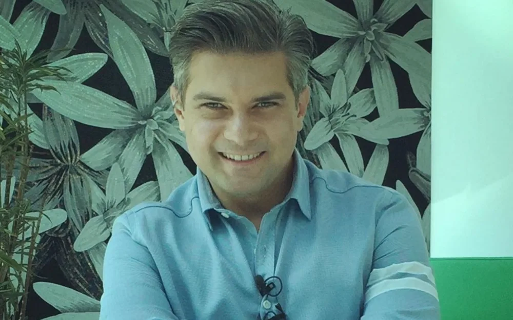 O da deputat - OLMAQ İSTƏYİR - FOTO