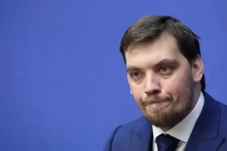 Zelenski Baş Nazirin istefasını qəbul etməyib