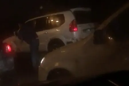BMW ilə Prado toqquşdu