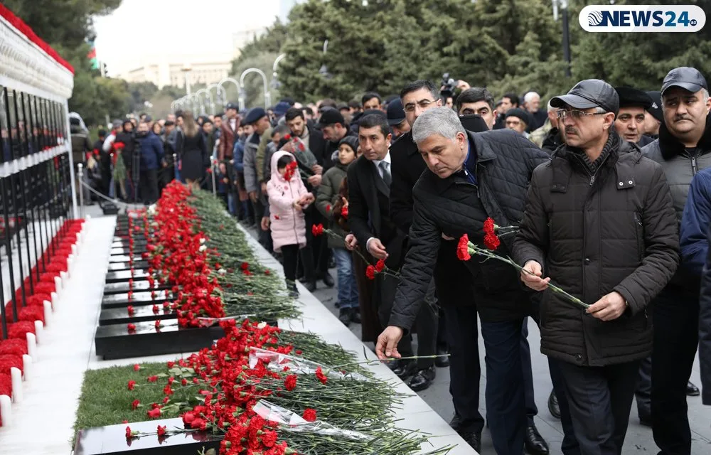 Azərbaycan 20 Yanvar şəhidlərini anır - FOTO - VİDEO