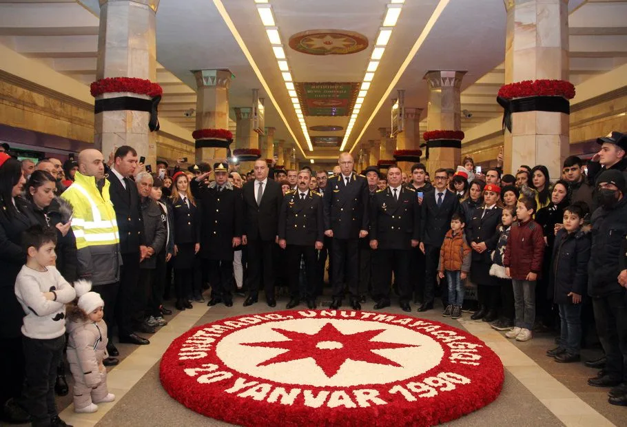 Bakı metrosu dayandı... - FOTO - VİDEO
