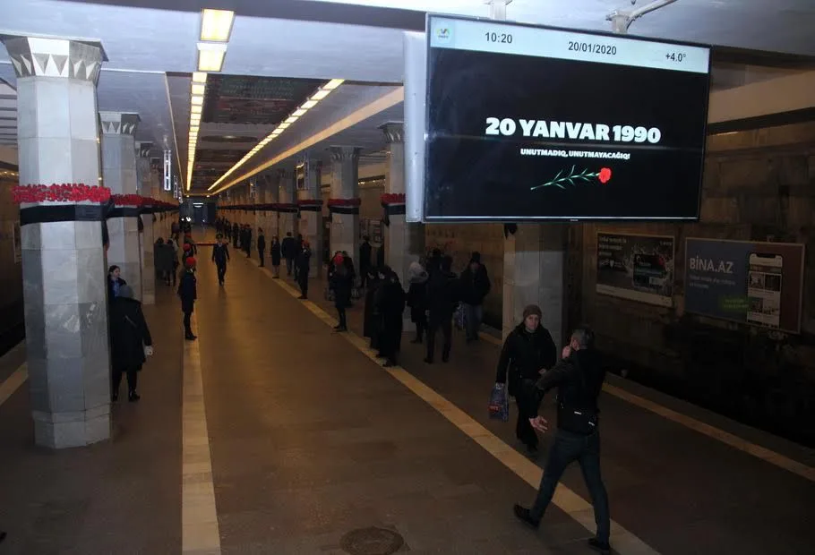 Bakı metrosu dayandı... - FOTO - VİDEO