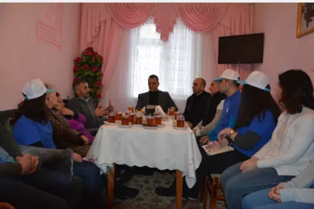 Deputatlığa namizəd Vüqar İskəndərov şəhid ailələri ilə görüşüb - -FOTOLAR