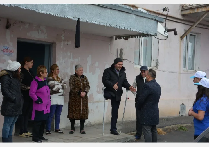 Deputatlığa namizəd Vüqar İskəndərov şəhid ailələri ilə görüşüb - -FOTOLAR