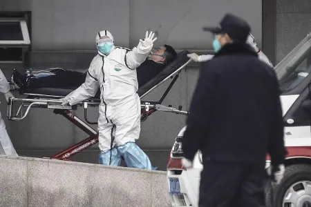 Yeni növ koronavirus mutasiyaya uğrayır - 570 YOLUXMA, 17 ÖLÜ