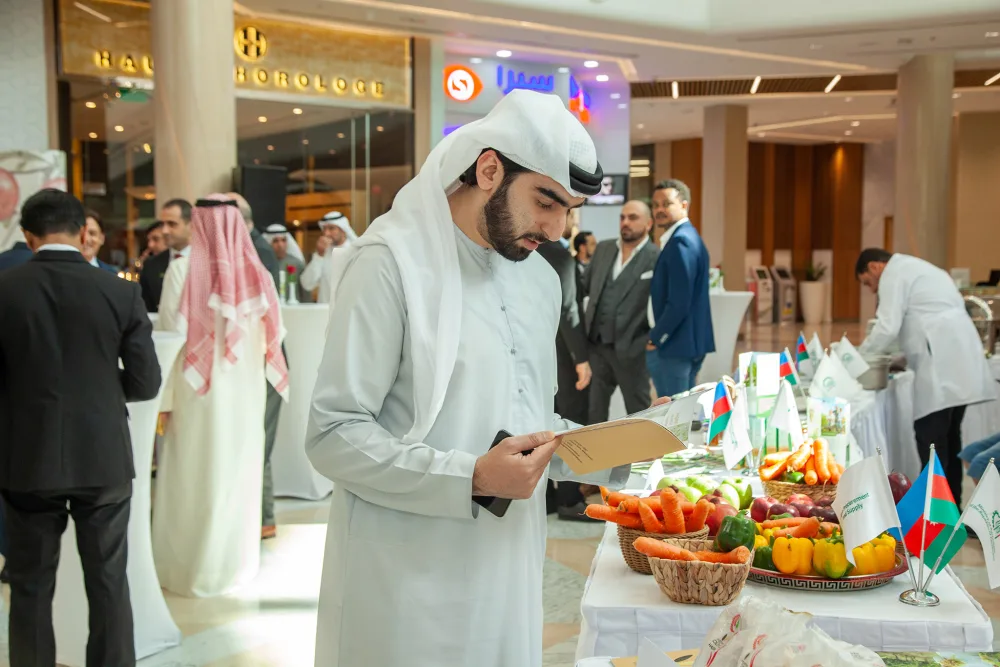 Azərbaycanın kənd təsərrüfatı məhsulları Dubayda - FOTOLAR