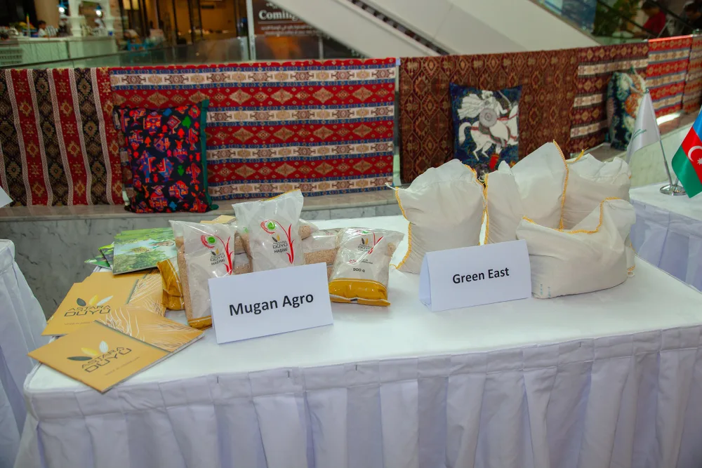Azərbaycanın kənd təsərrüfatı məhsulları Dubayda - FOTOLAR