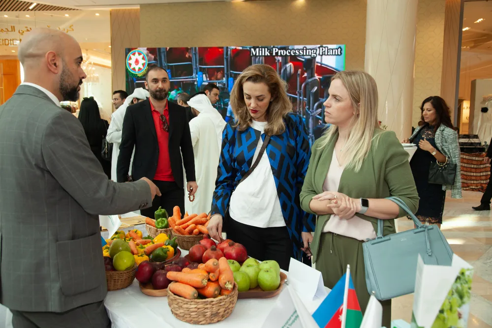 Azərbaycanın kənd təsərrüfatı məhsulları Dubayda - FOTOLAR