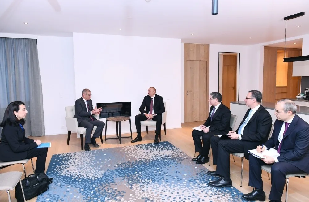 İlham Əliyev “Procter and Gamble Europe”un prezidenti ilə görüşdü - FOTO
