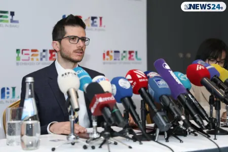 İsrail səfiri ilk mətbuat konfransını keçirdi