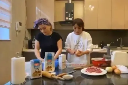 Soyuq hava, isti mətbəx - Günay və Zümrüd - Xəngəl bişirdi - VİDEO