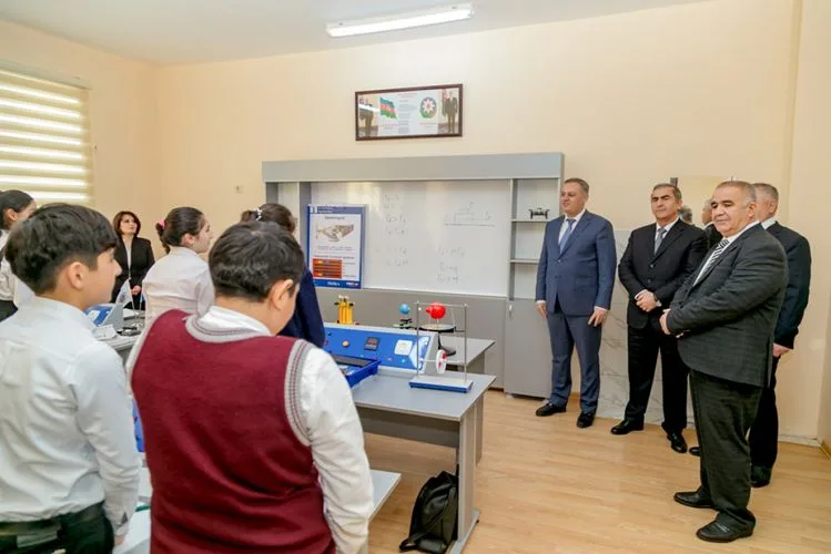 Heydər Əliyev Fondunun təşəbbüsü ilə Salyanda yeni məktəb binası inşa olunub - FOTOLAR