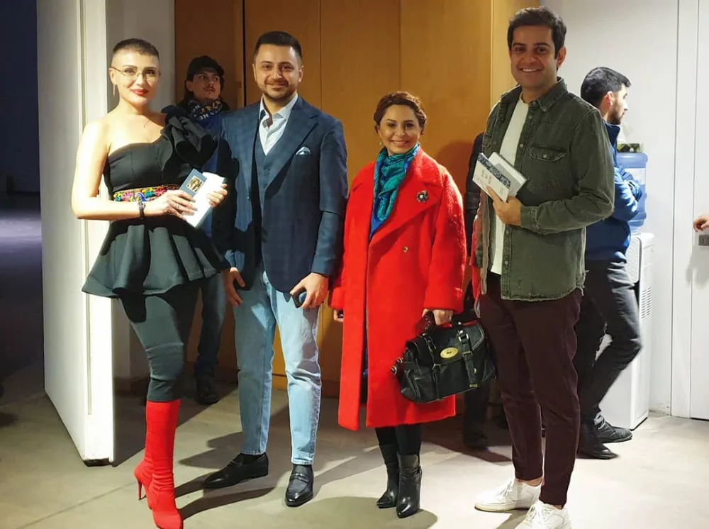 Məşhur aparıcının kitabının sorağına toplaşdılar