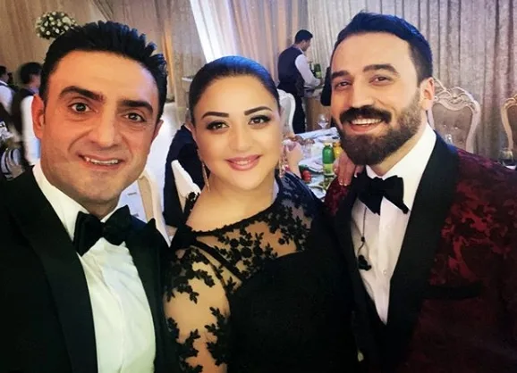 Türkiyəli müğənnilər mərhum nazirin oğlunun toyuna gəliblərmiş