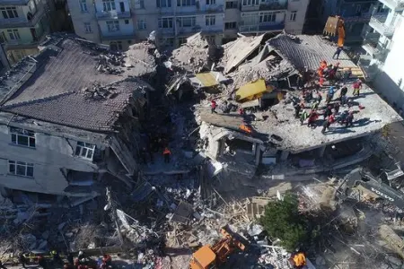 Türkiyə daha bir zəlzələnin şokunu yaşayır - 5.1 bal