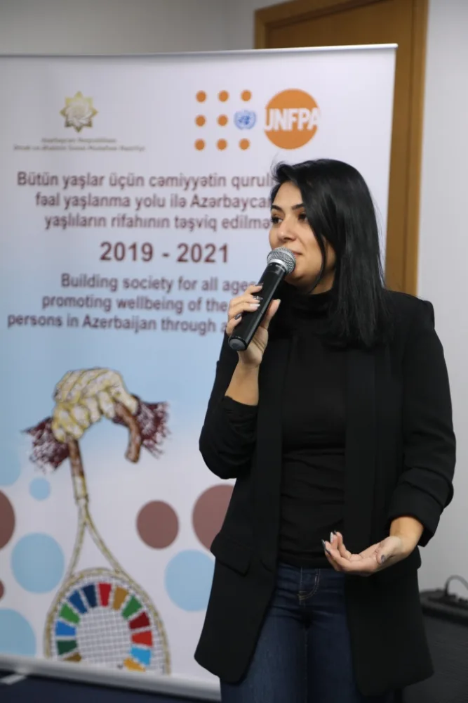 Yaşlılar emosional intellektin inkişafı üzrə məşğələlərə - CƏLB EDİLDİ - FOTO