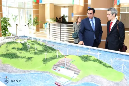Fransa səfiri Bakı Ali Neft Məktəbində - FOTO