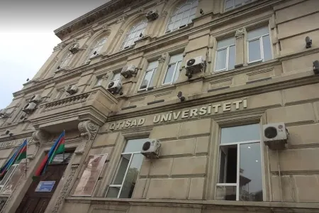 UNEC-in prorektoru Səadət Qəndilovaya - AĞIR İTKİ - FOTO
