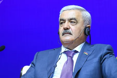 Rövnəq Abdullayev yenidən AFFA prezidenti - SEÇİLDİ